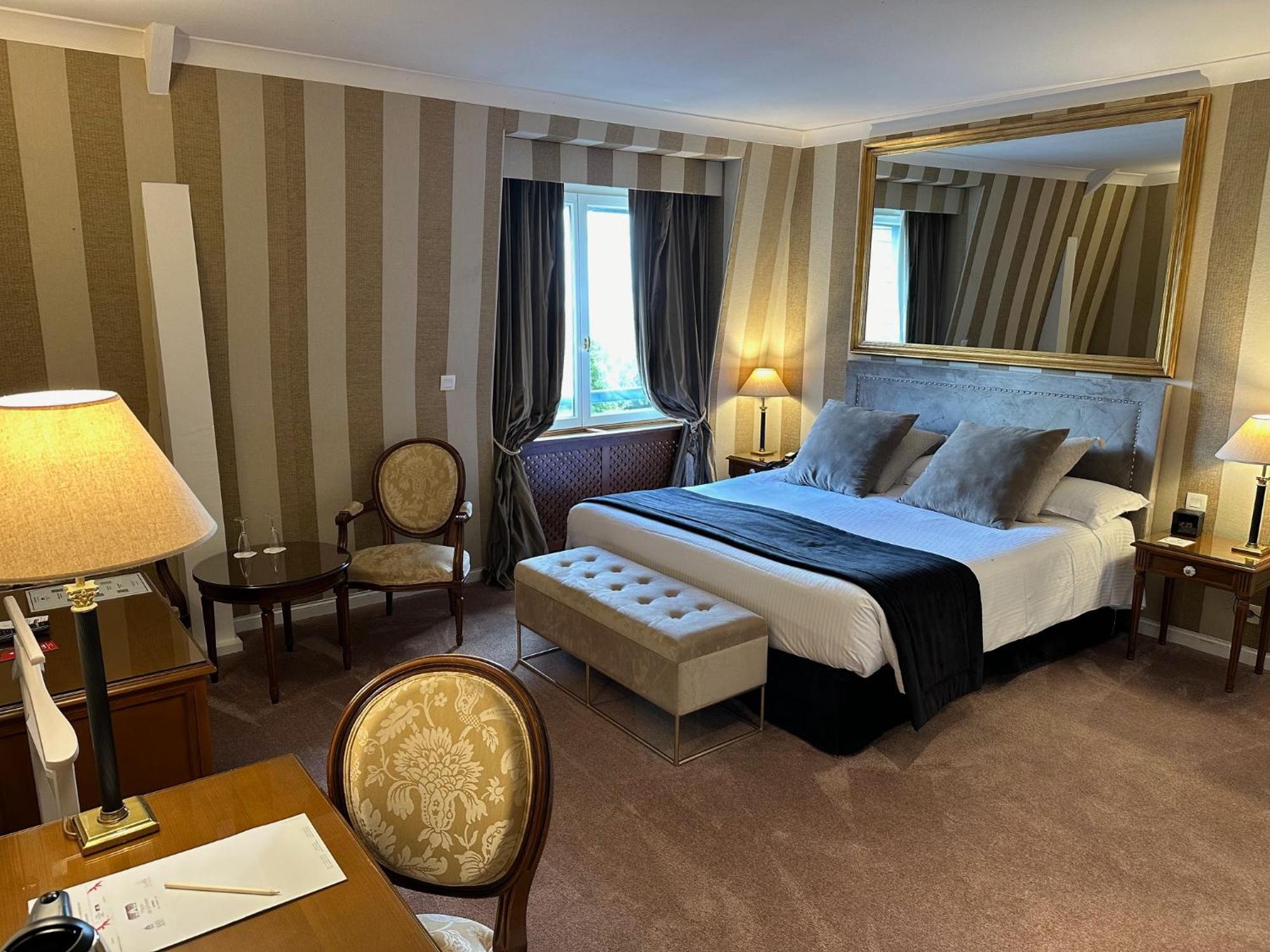 Le Manoir De La Poterie & Spa Cricqueboeuf Luaran gambar
