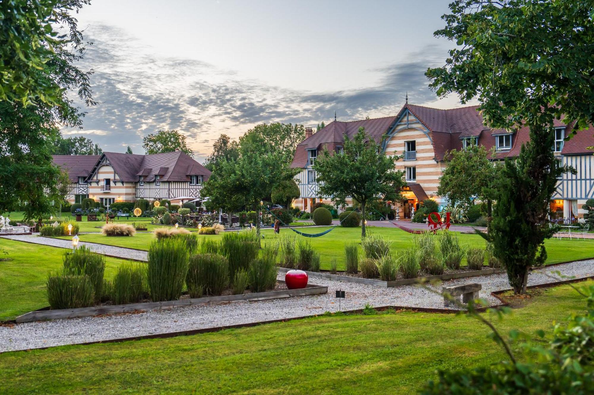 Le Manoir De La Poterie & Spa Cricqueboeuf Luaran gambar